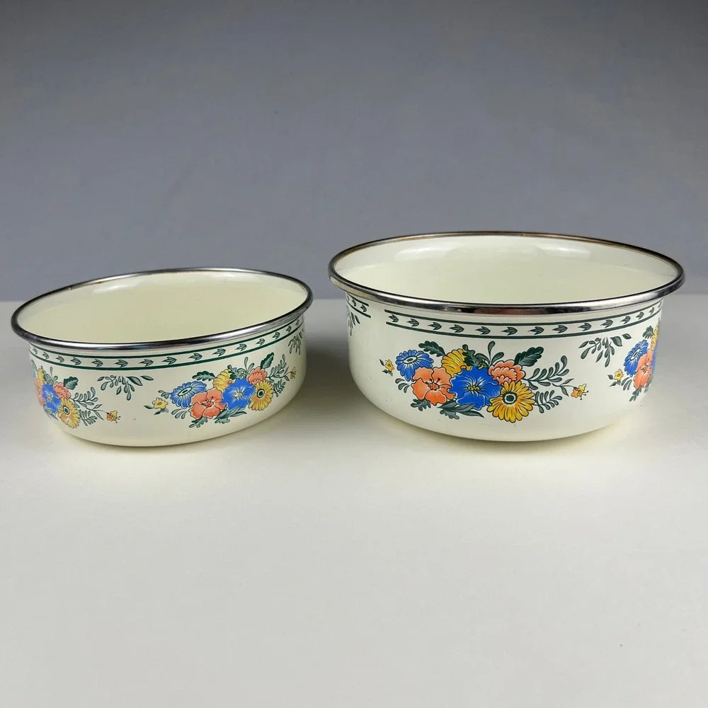 VTG Bowls M.‎ Kamenstein Enamel Set of 2 Floral 1982 Kitchenware Grandamcore